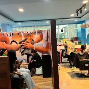 Raju Classic unisex salon
